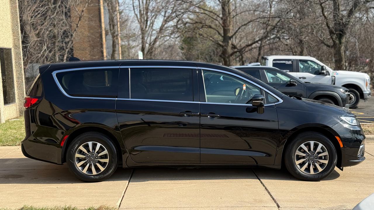Chrysler Pacifica Hybrid Select 2024