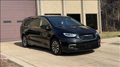 2024 Chrysler Pacifica Hybrid 