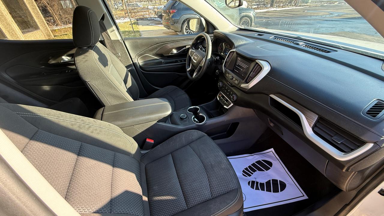 GMC Terrain SLE 2022