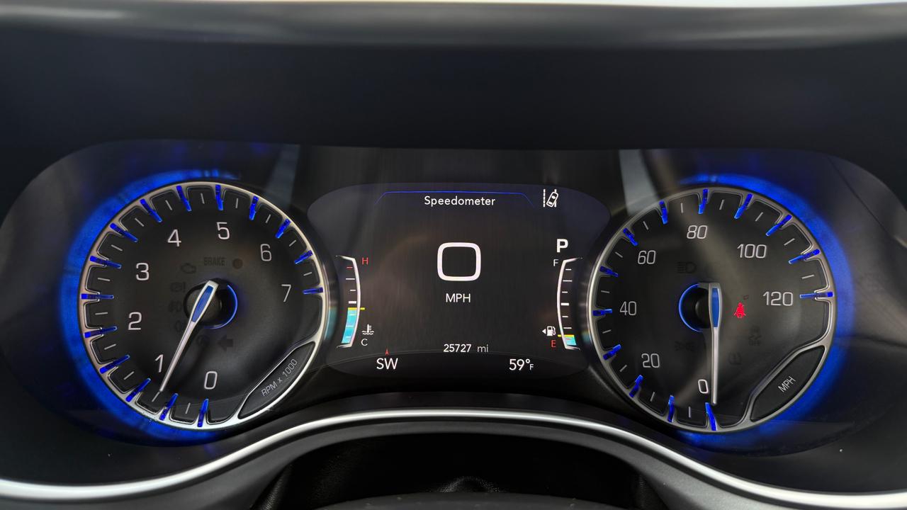 Chrysler Pacifica Limited 2025