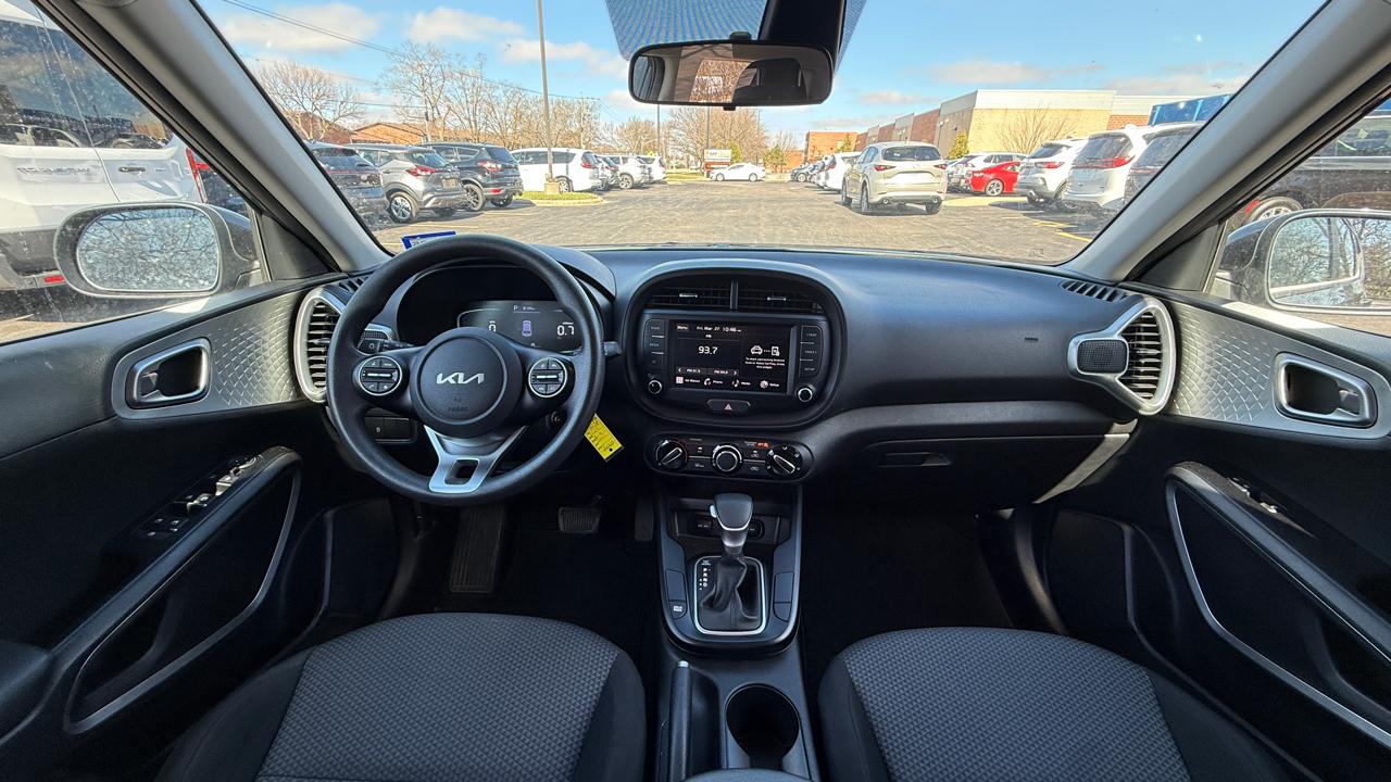 Kia Soul LX CVT 2024