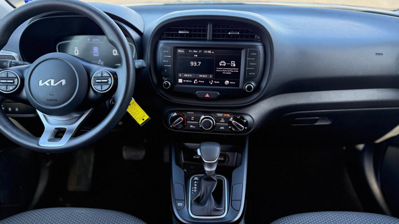 Kia Soul LX CVT 2024