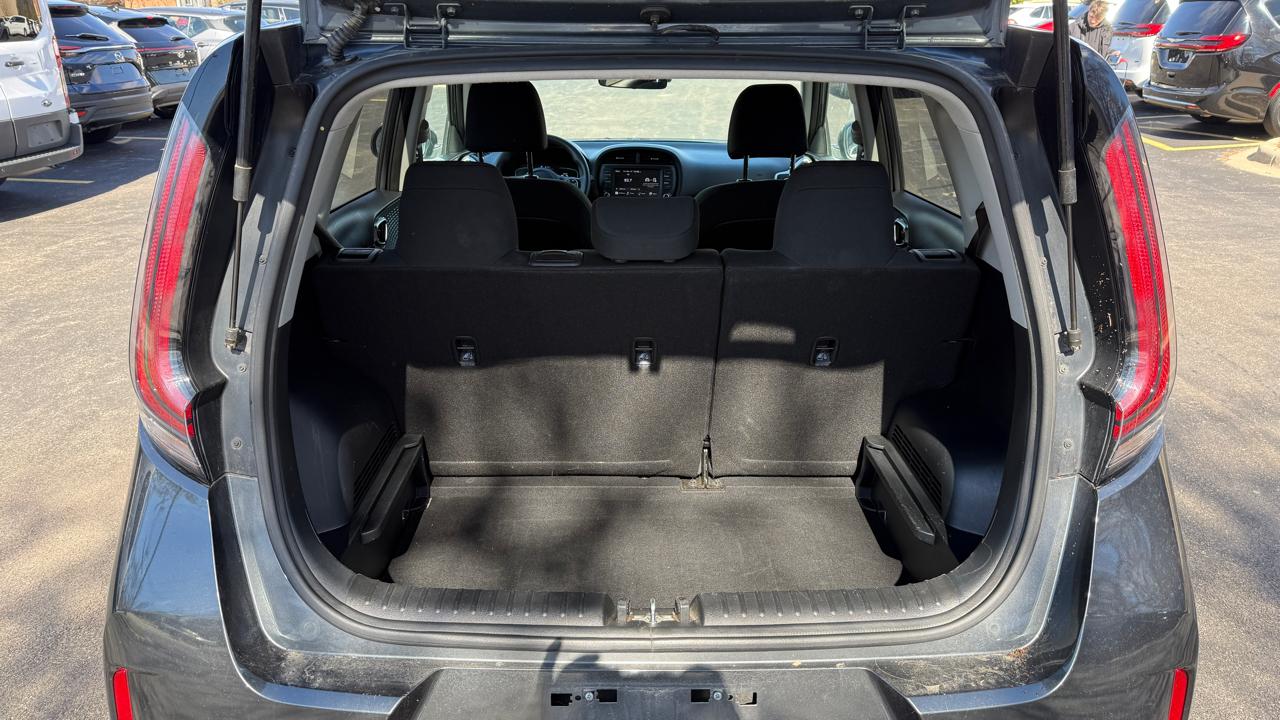 Kia Soul LX CVT 2024