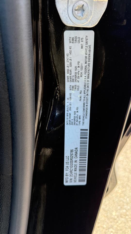 Chrysler Pacifica Limited 2025