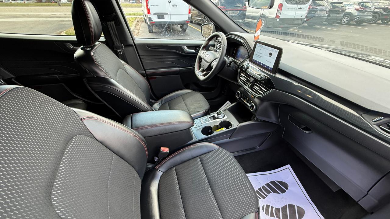 Ford Escape ST-Line AWD 2025