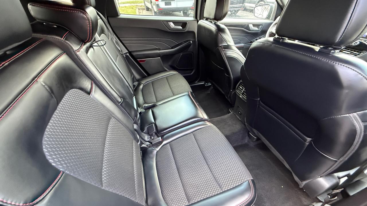 Ford Escape ST-Line AWD 2025