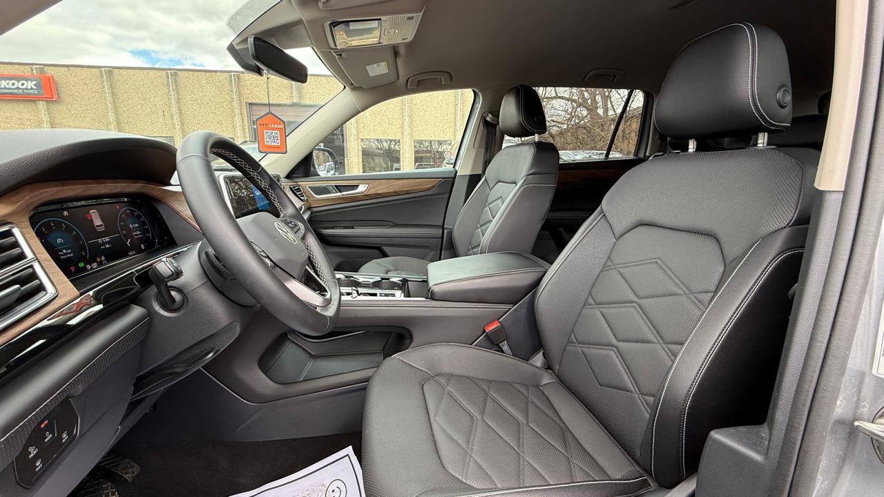 Volkswagen Atlas SE w/Technology 4MOTION 2025