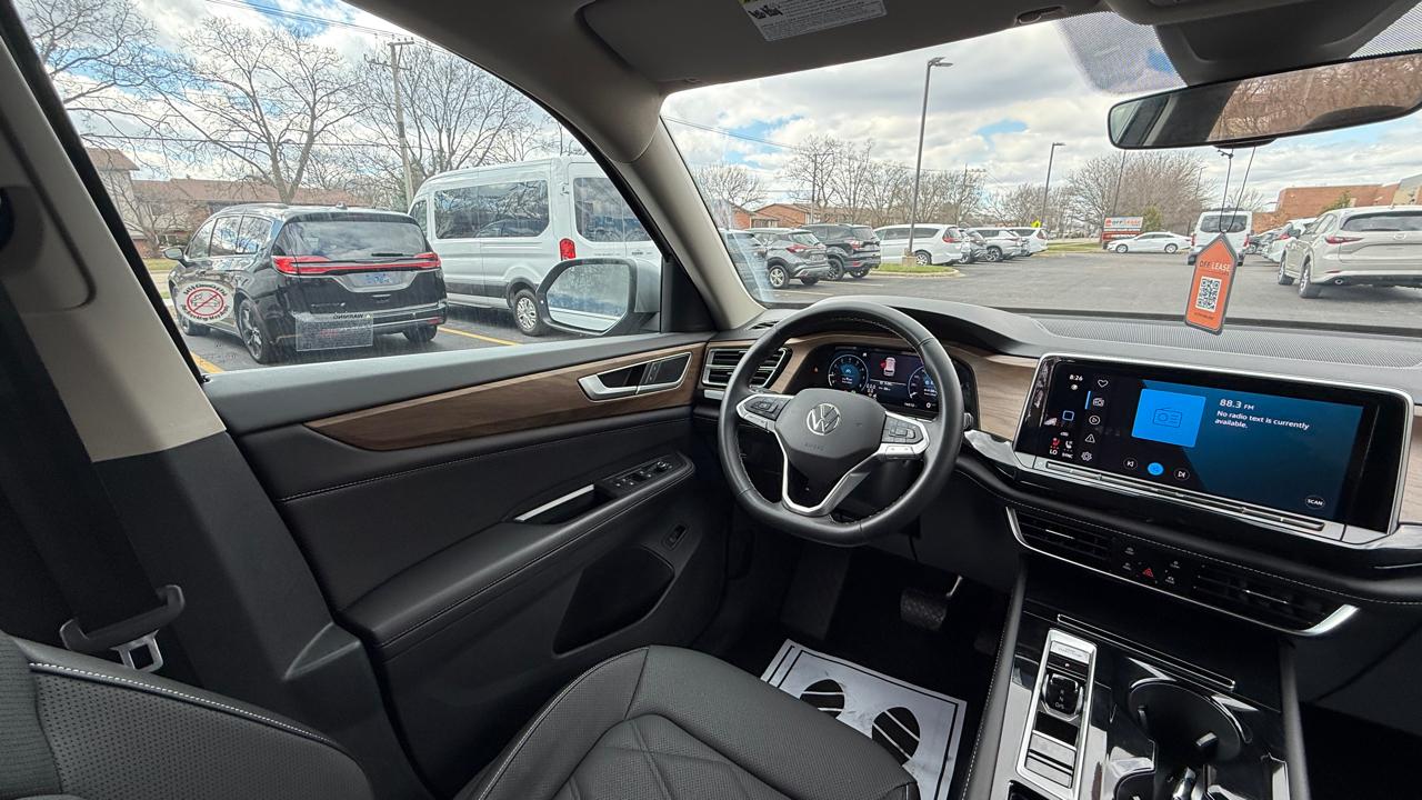 Volkswagen Atlas SE w/Technology 4MOTION 2025