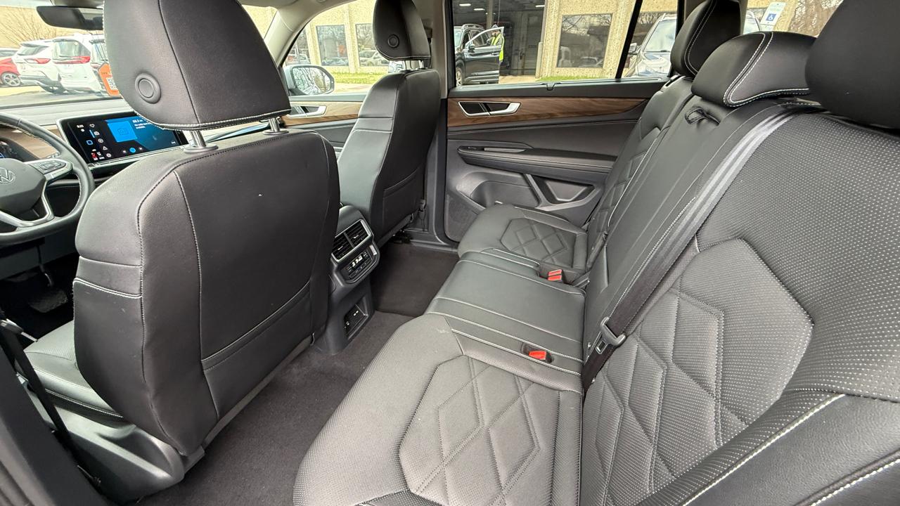 Volkswagen Atlas SE w/Technology 4MOTION 2025