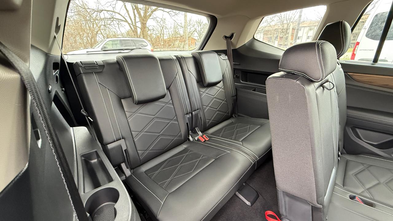 Volkswagen Atlas SE w/Technology 4MOTION 2025