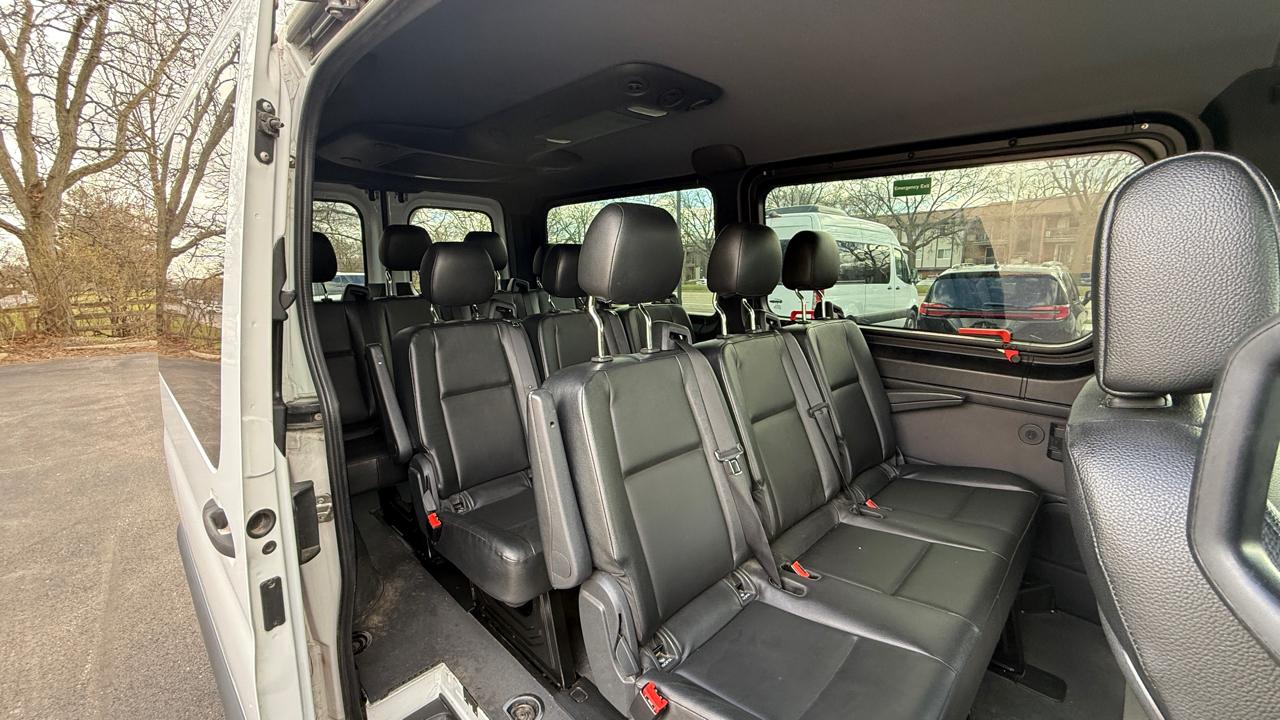 Mercedes-Benz Sprinter 2500 144-in. WB 2023