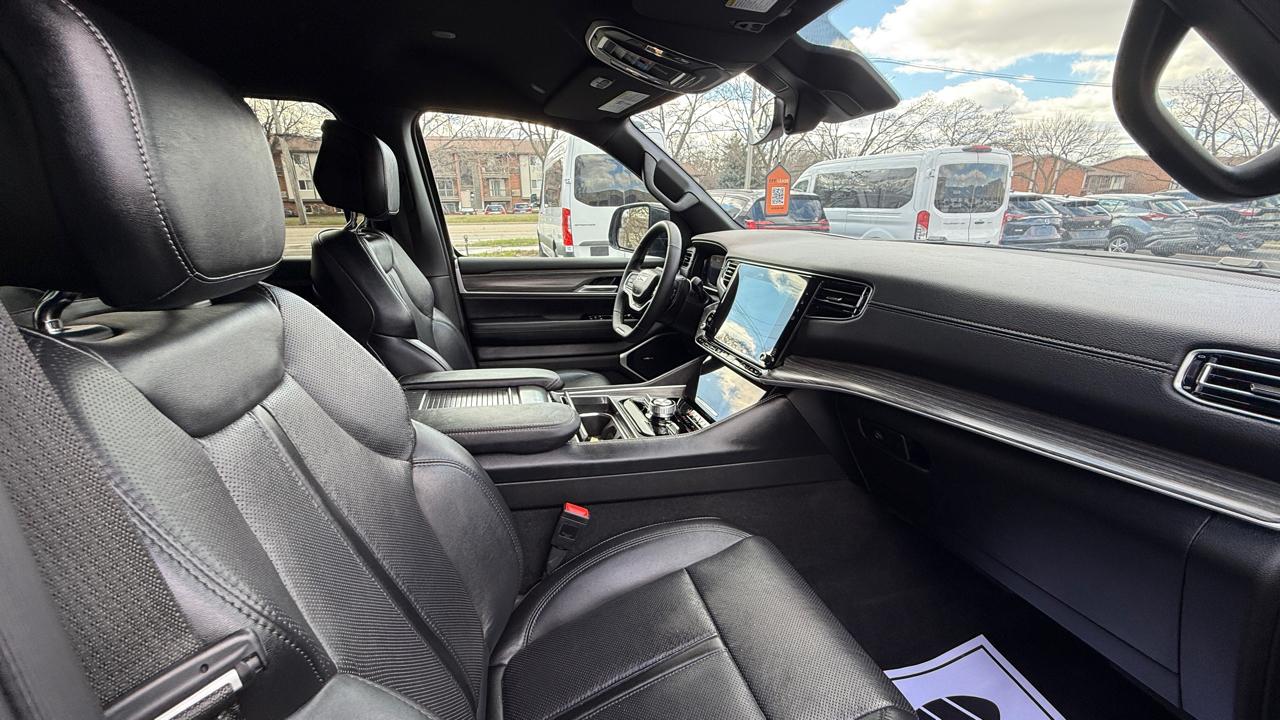 Jeep Wagoneer L Series III 4WD 2024