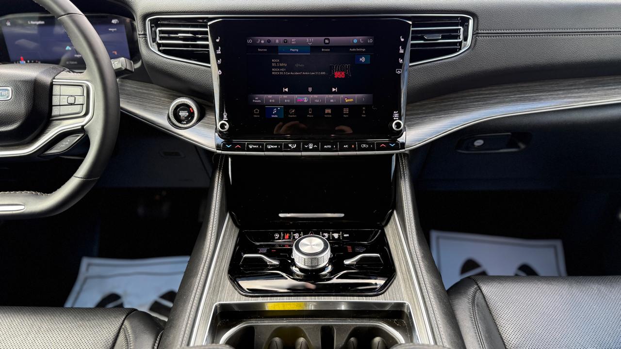 Jeep Wagoneer L Series III 4WD 2024