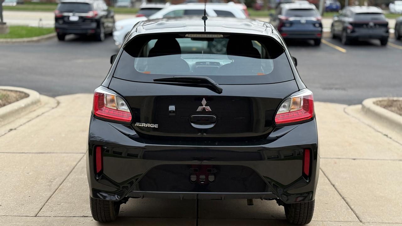 Mitsubishi Mirage ES CVT 2024