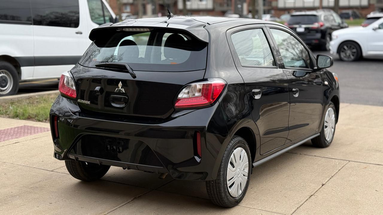 Mitsubishi Mirage ES CVT 2024