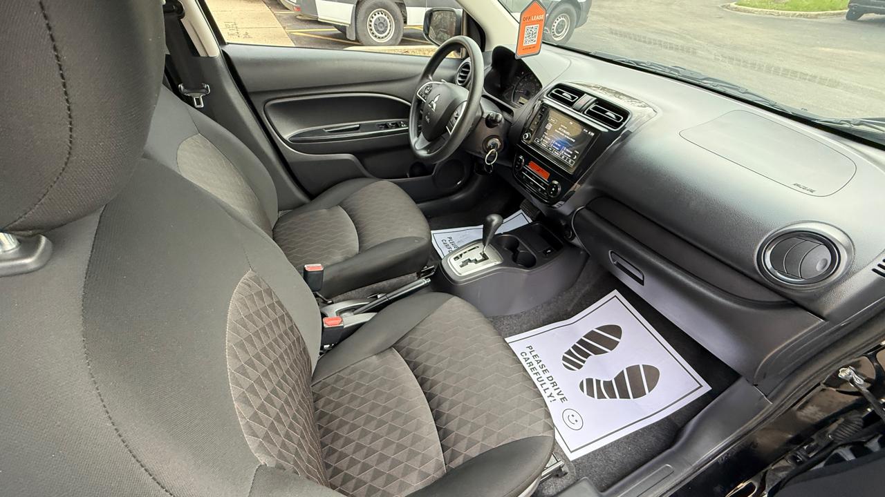 Mitsubishi Mirage ES CVT 2024