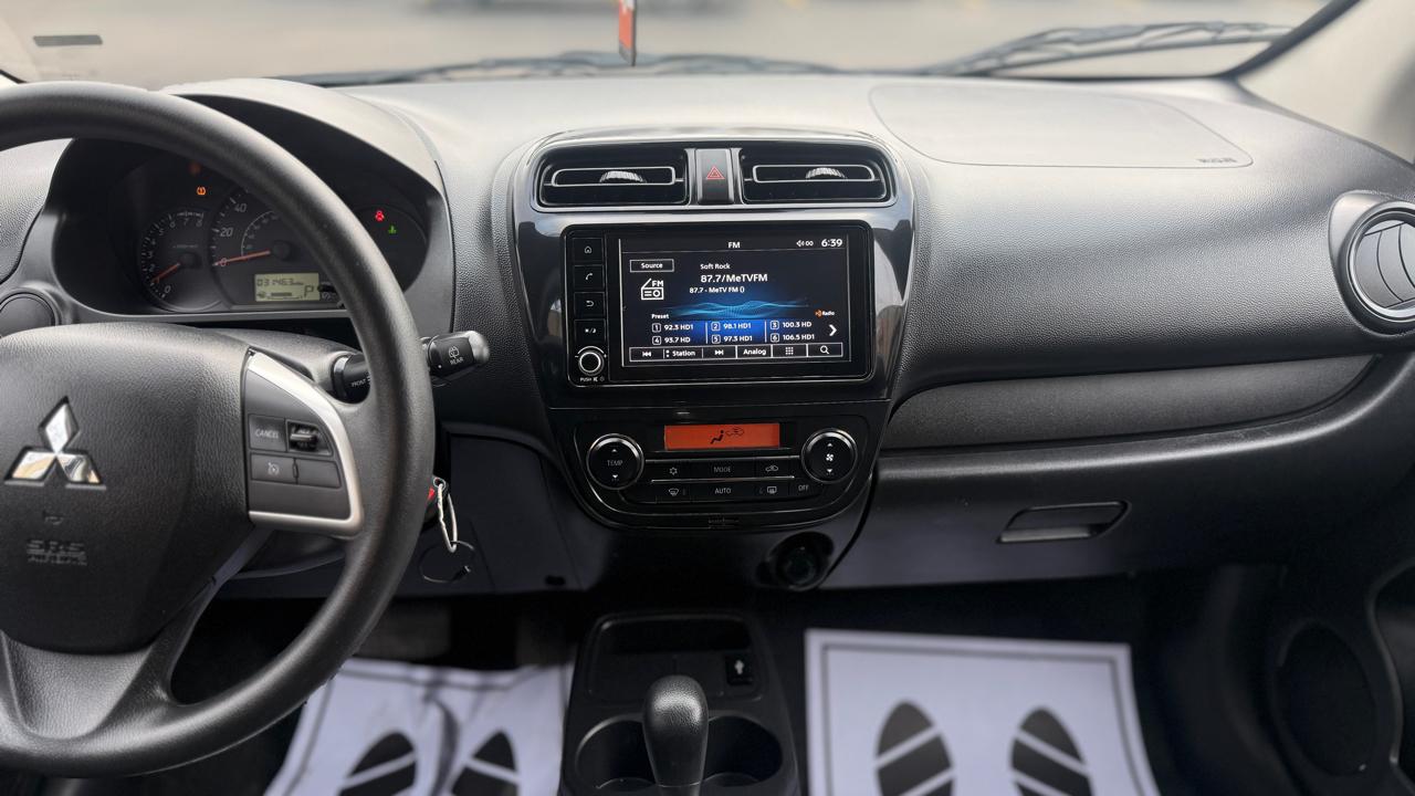 Mitsubishi Mirage ES CVT 2024