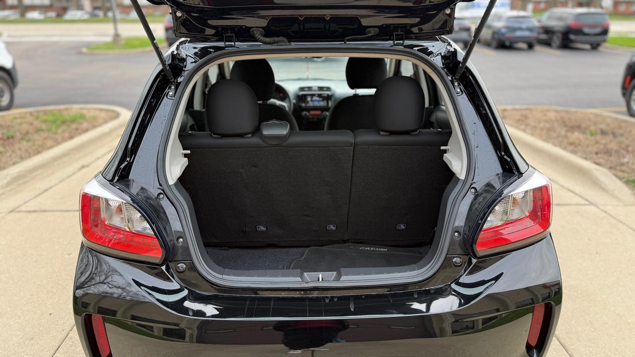 Mitsubishi Mirage ES CVT 2024