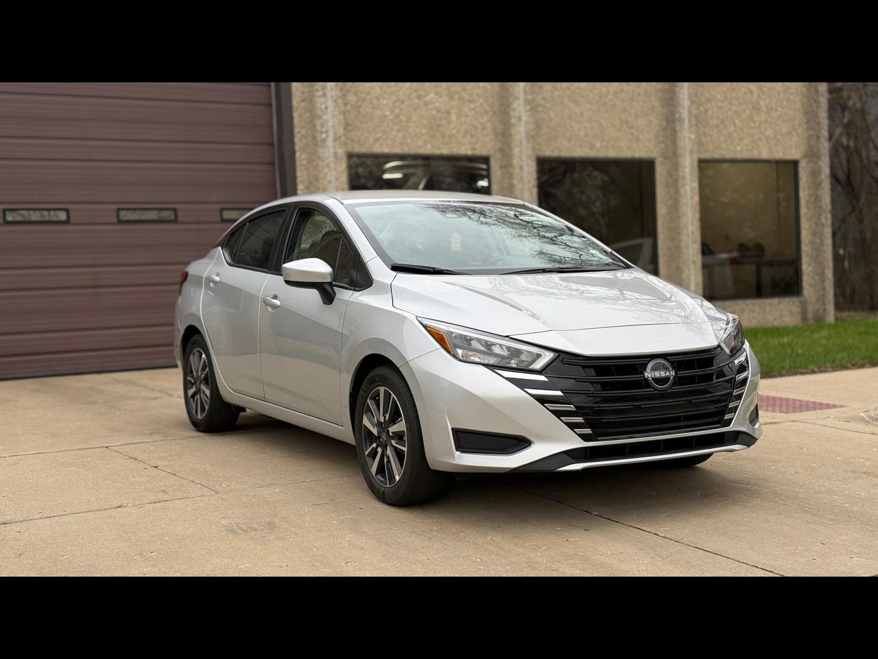 Nissan Versa SV 2025