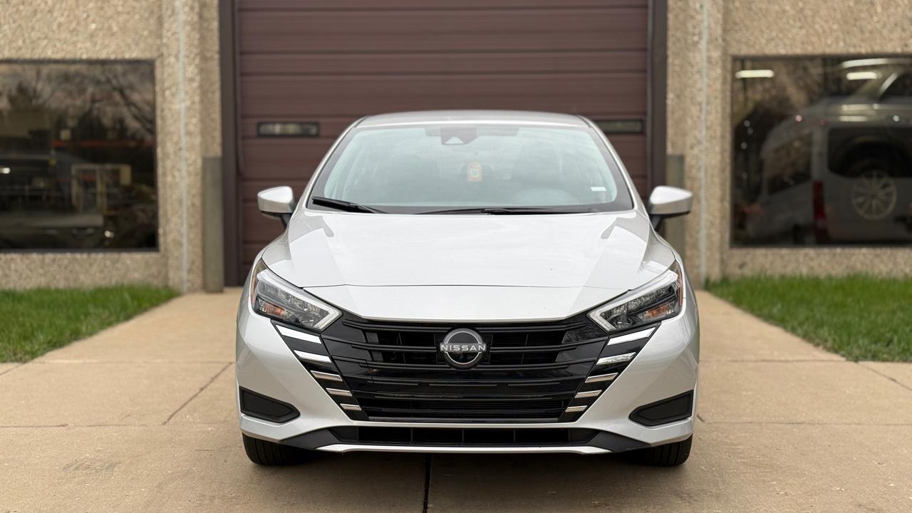 Nissan Versa SV 2025