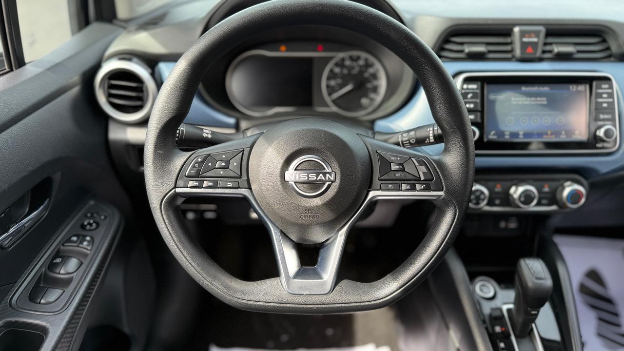 Nissan Versa SV 2025