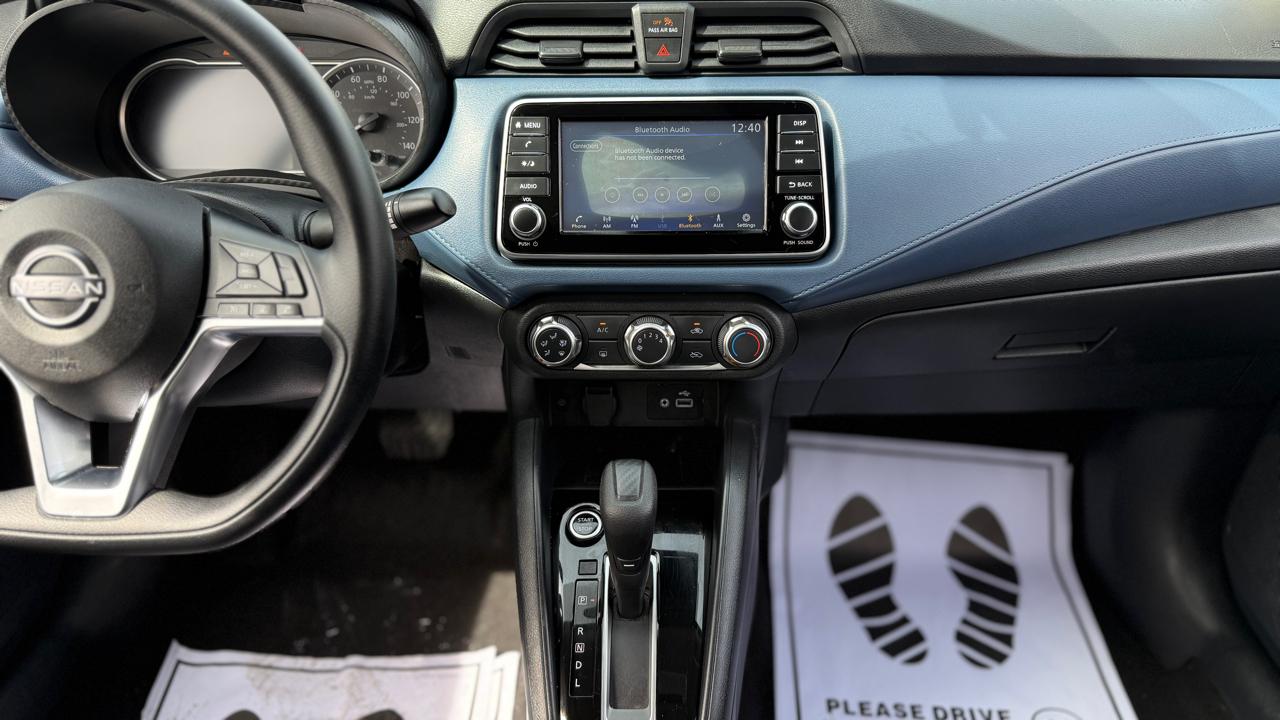 Nissan Versa SV 2025