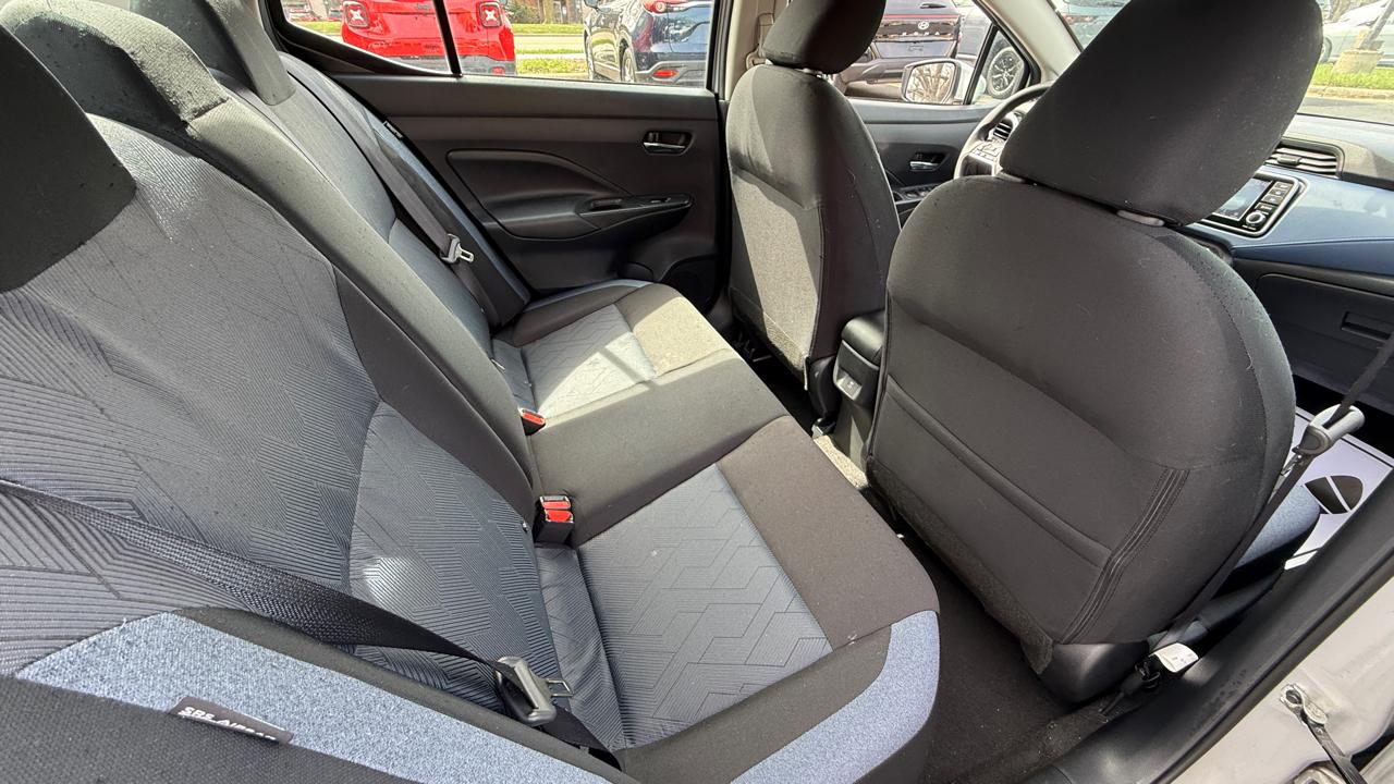 Nissan Versa SV 2025