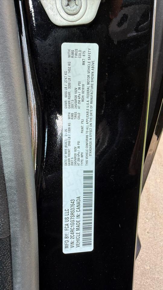 Chrysler Pacifica Limited 2025