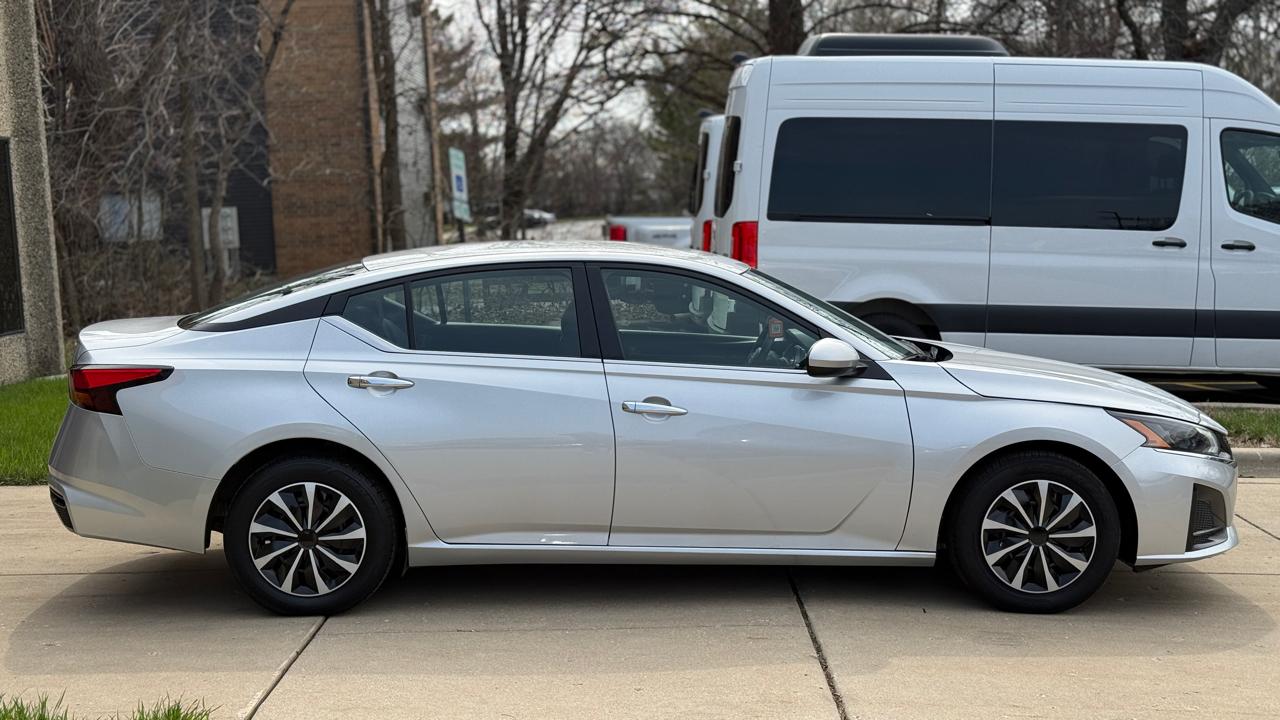 Nissan Altima 2.5 S 2023