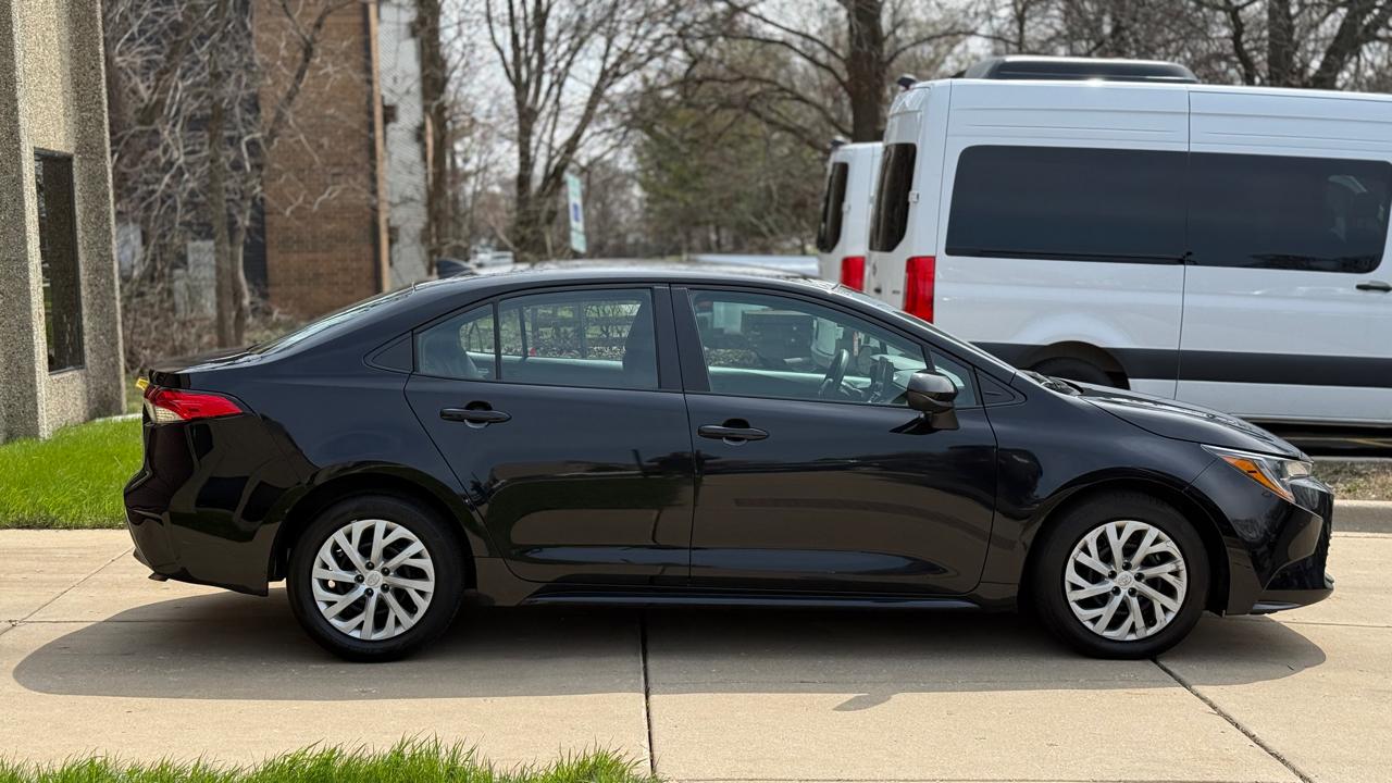 Toyota Corolla LE 2024