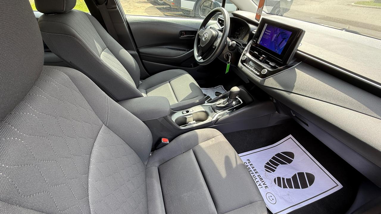 Toyota Corolla LE 2024