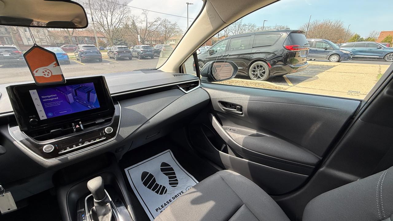 Toyota Corolla LE 2024