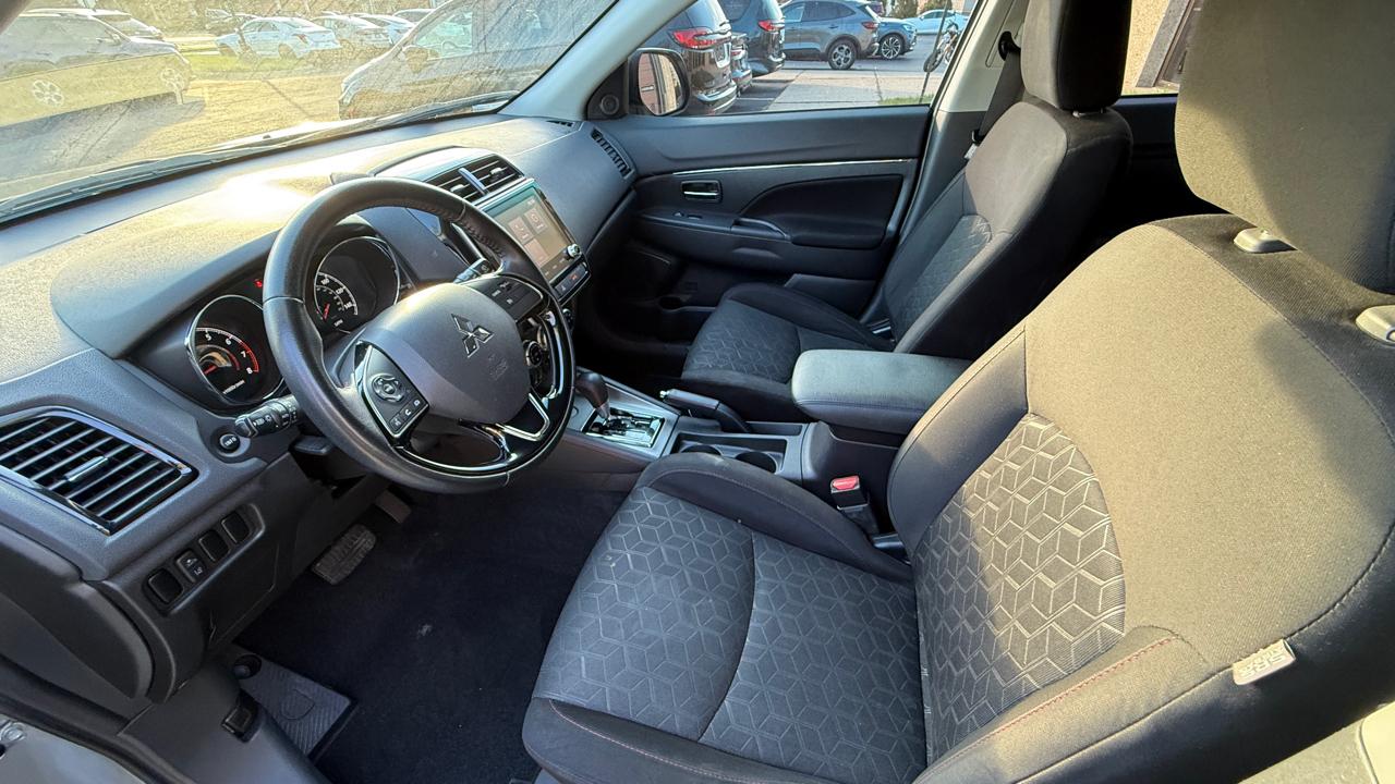 Mitsubishi Outlander Sport 2.0 ES CVT 2021