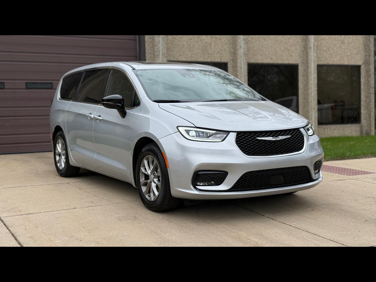 Chrysler Pacifica Limited 2026
