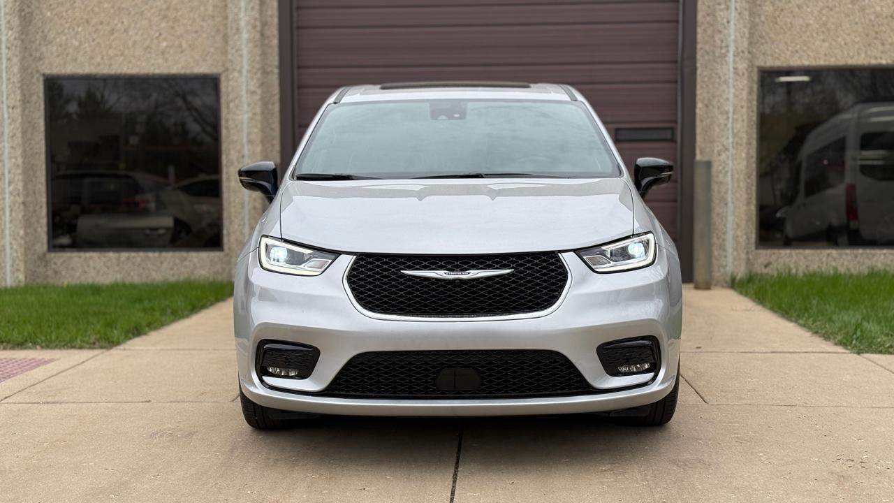 Chrysler Pacifica Limited 2026