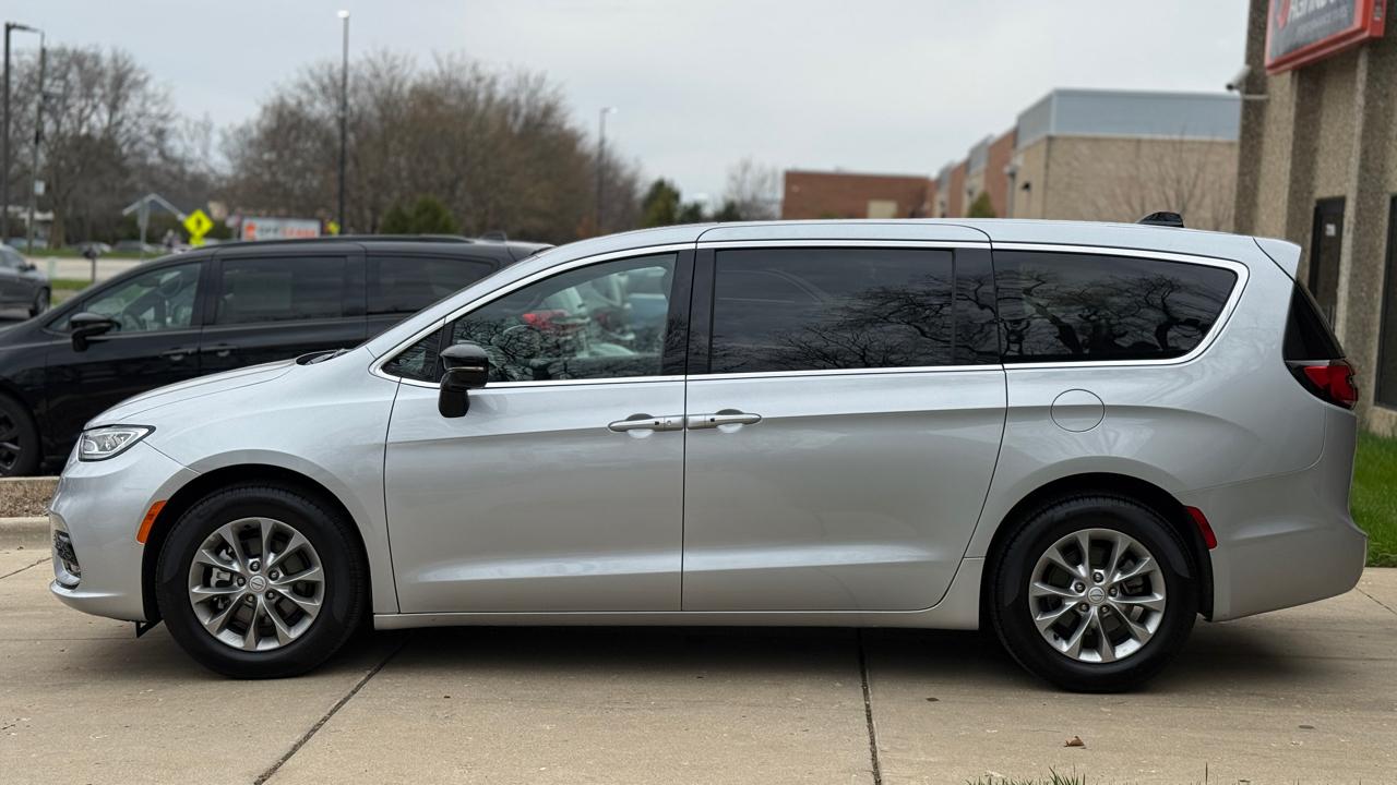 Chrysler Pacifica Limited 2026