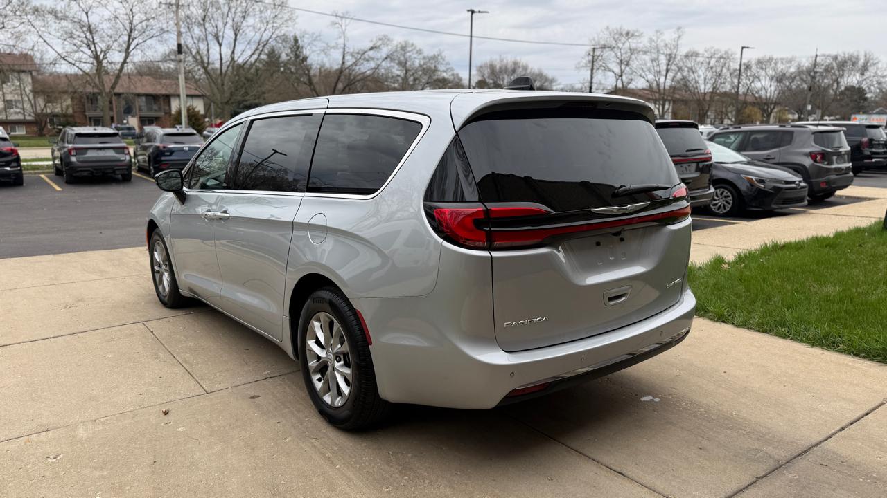 Chrysler Pacifica Limited 2026