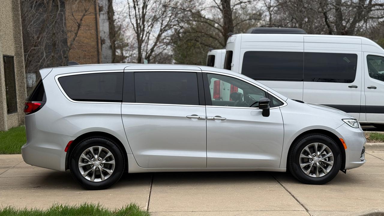 Chrysler Pacifica Limited 2026