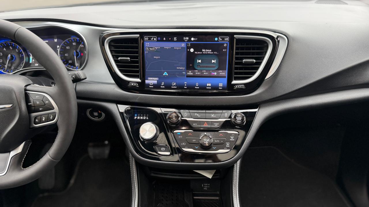 Chrysler Pacifica Limited 2026