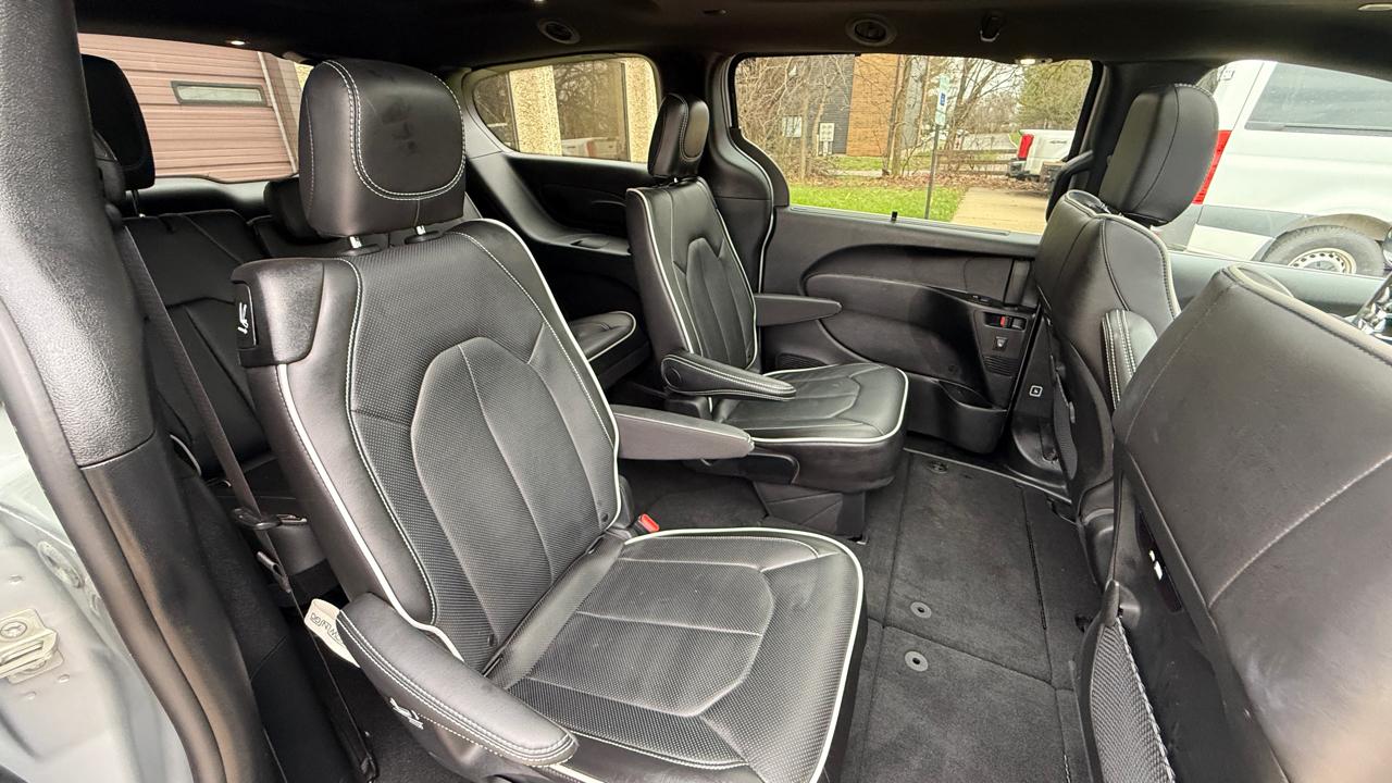 Chrysler Pacifica Limited 2026