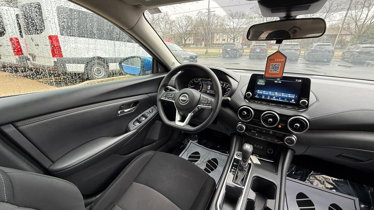 Nissan Sentra SV 2024