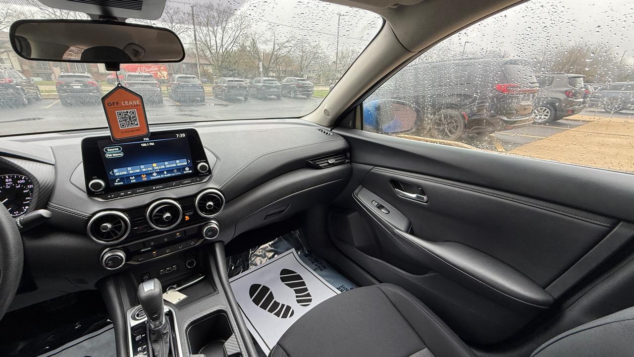 Nissan Sentra SV 2024