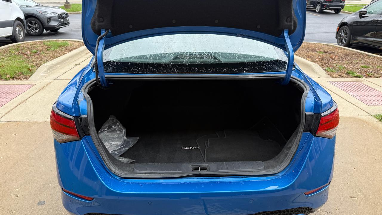 Nissan Sentra SV 2024