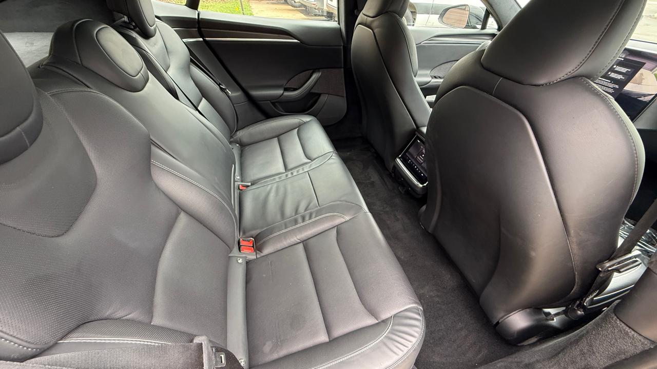 Tesla Model S Long Range 2021