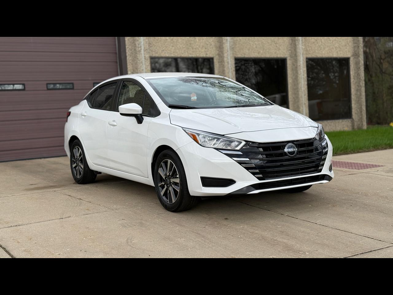 Nissan Versa SV 2024