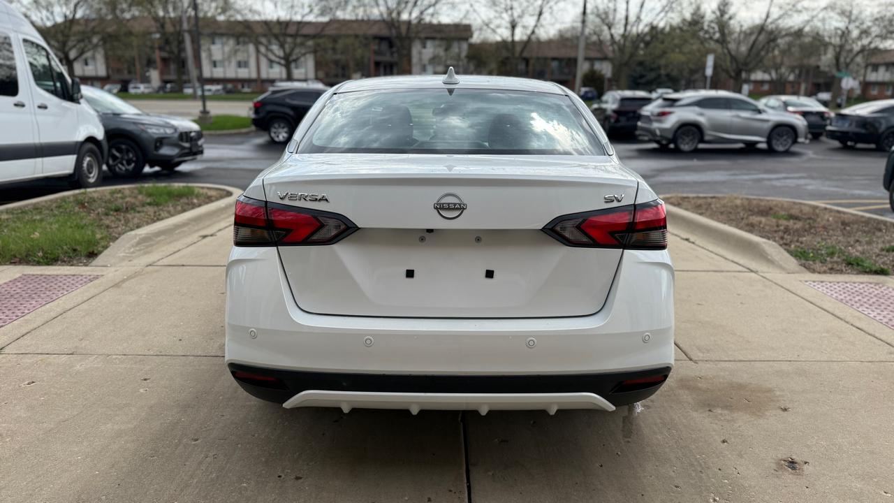 Nissan Versa SV 2024