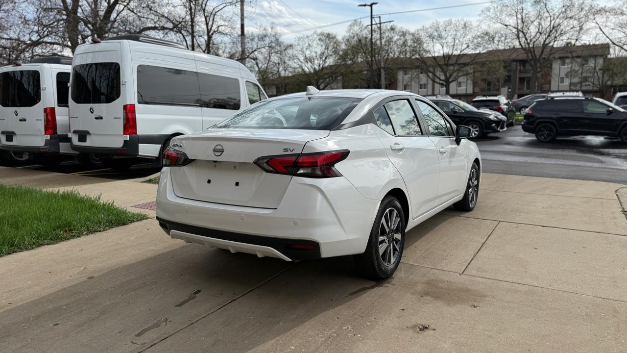 Nissan Versa SV 2024
