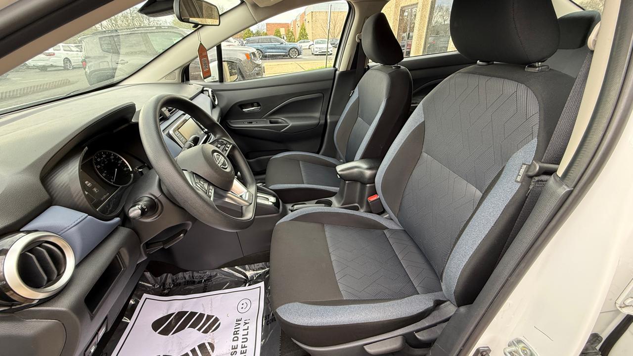 Nissan Versa SV 2024