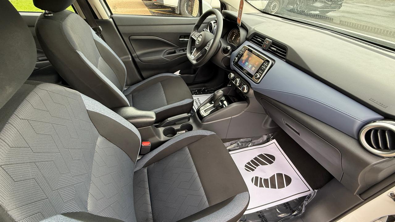 Nissan Versa SV 2024