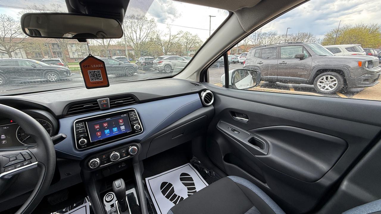 Nissan Versa SV 2024